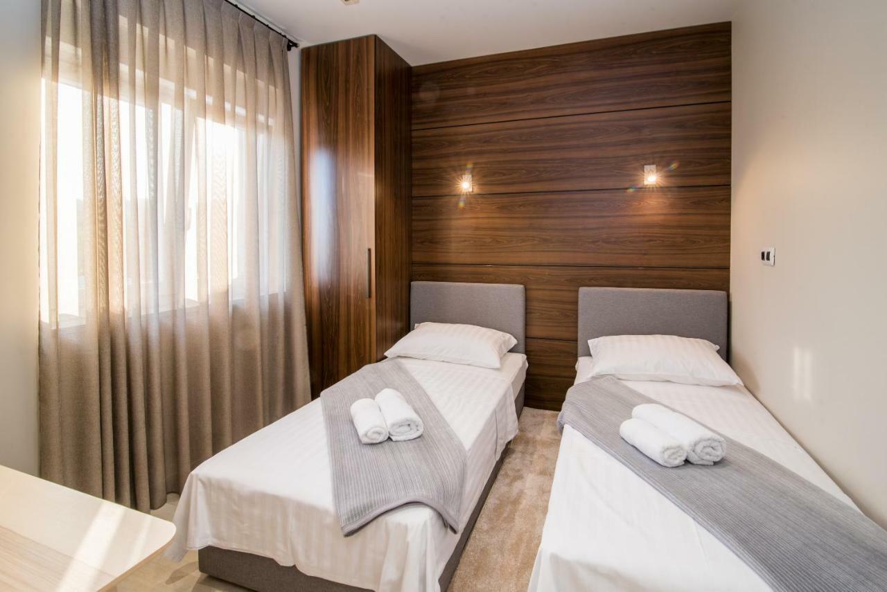 Luxury Apartment Imperia كرك المظهر الخارجي الصورة