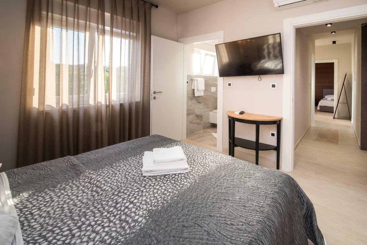 Luxury Apartment Imperia كرك المظهر الخارجي الصورة